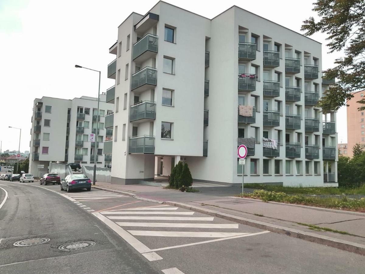 G Support Apartment براغ المظهر الخارجي الصورة